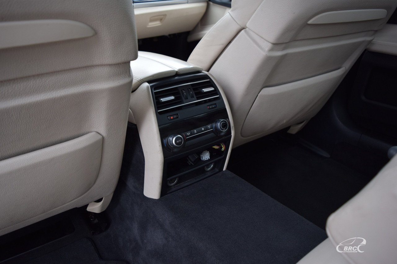BMW 750
