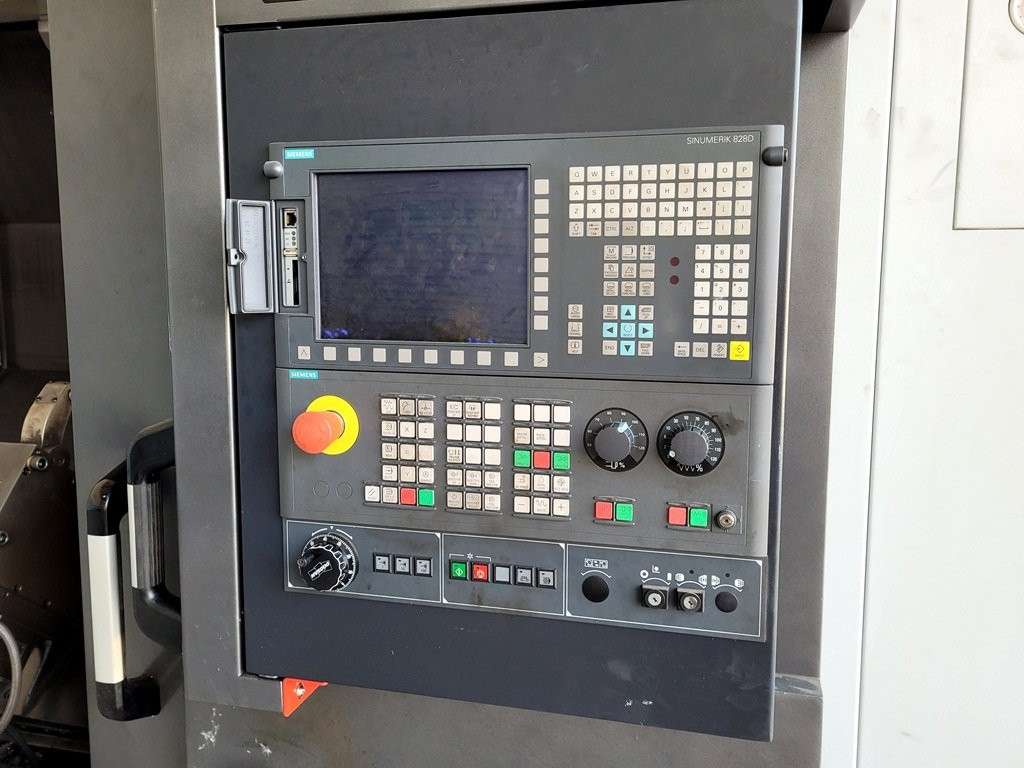 Horizontālais virpošanas apstrādes centrs Doosan PUMA 3100LY