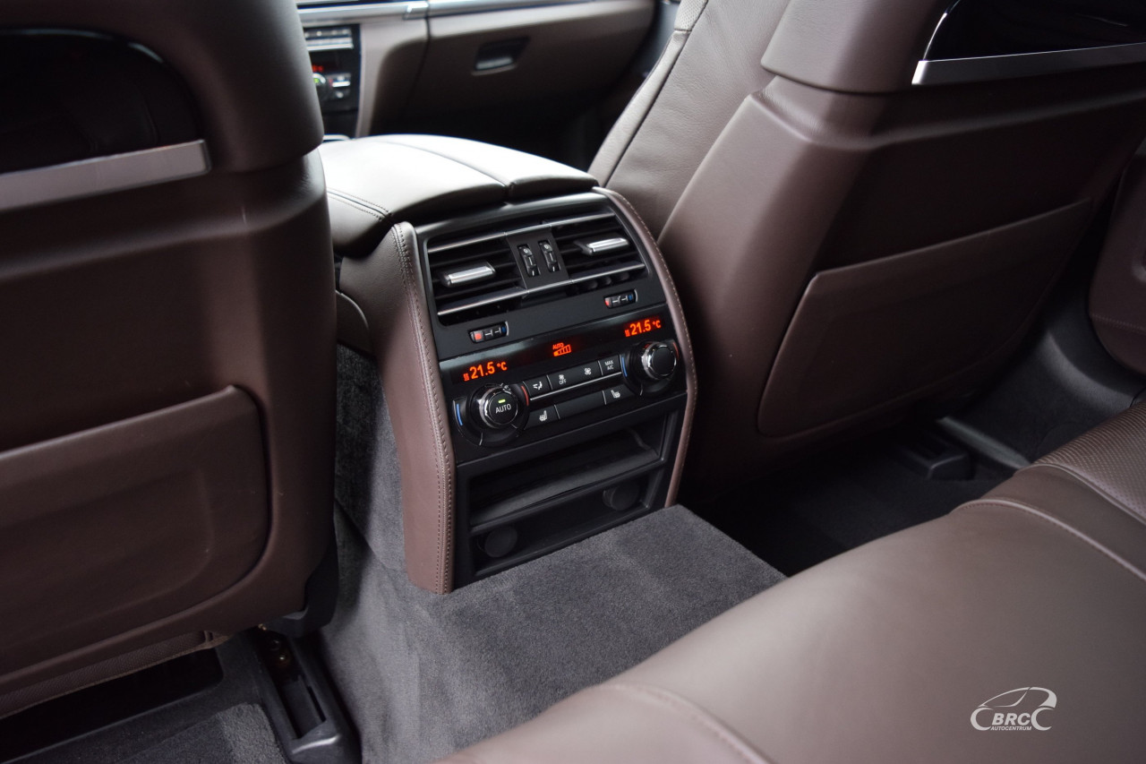 BMW 740