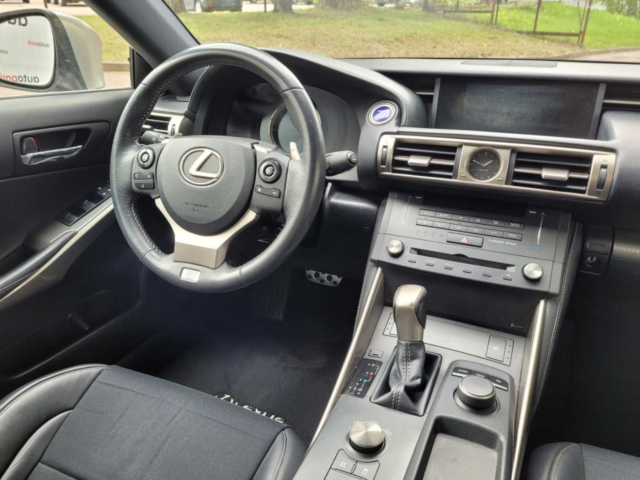 Lexus IS 300h